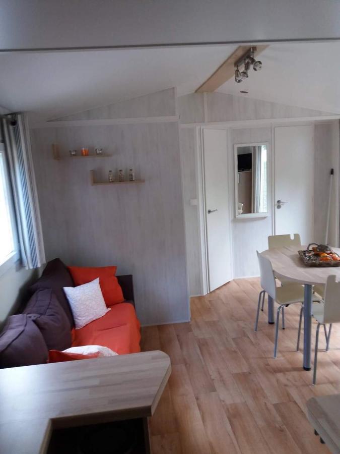 Luxueuze Stacaravan 4Pers Met Terras En Tuintje Бреден Экстерьер фото